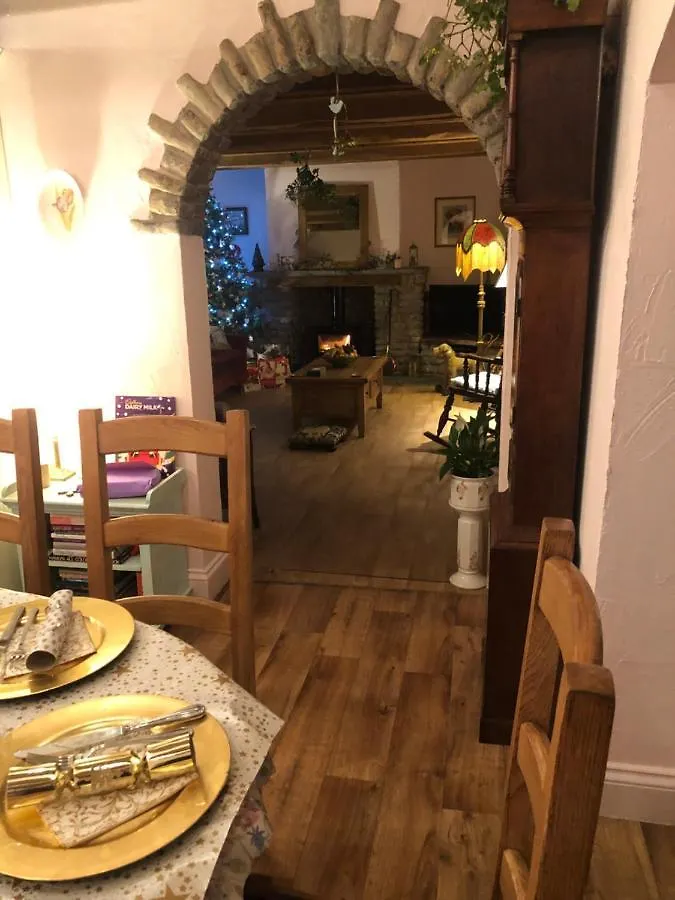 Holiday home Priory Barn Villa Sandford